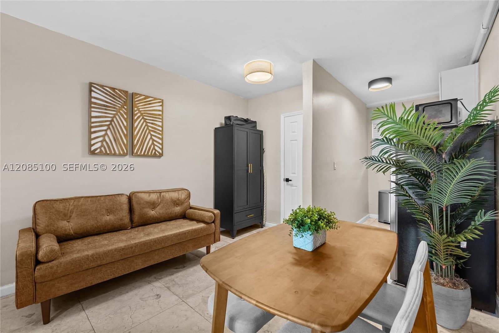 Apartment — 1685 Jefferson Ave #6, Miami Beach, FL 33139