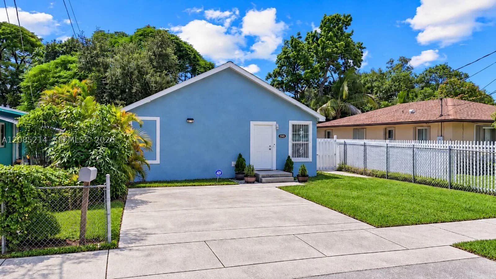 3+1 Müstakil ev — 1958 59th St, Miami, FL 33142