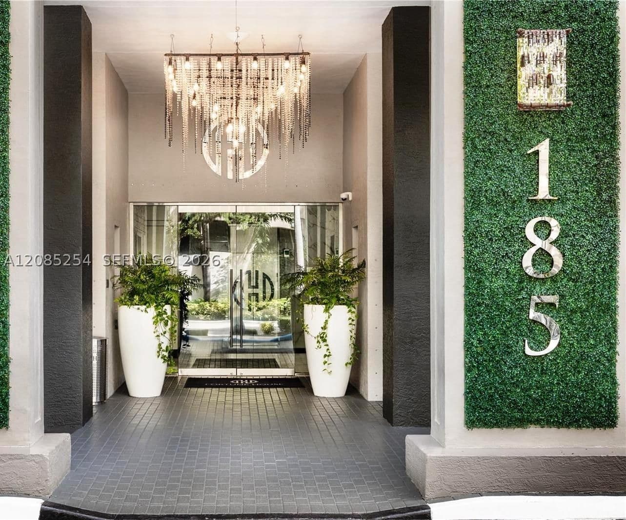 2+1 Condo — 185 14th Ter #904, Miami, FL 33131