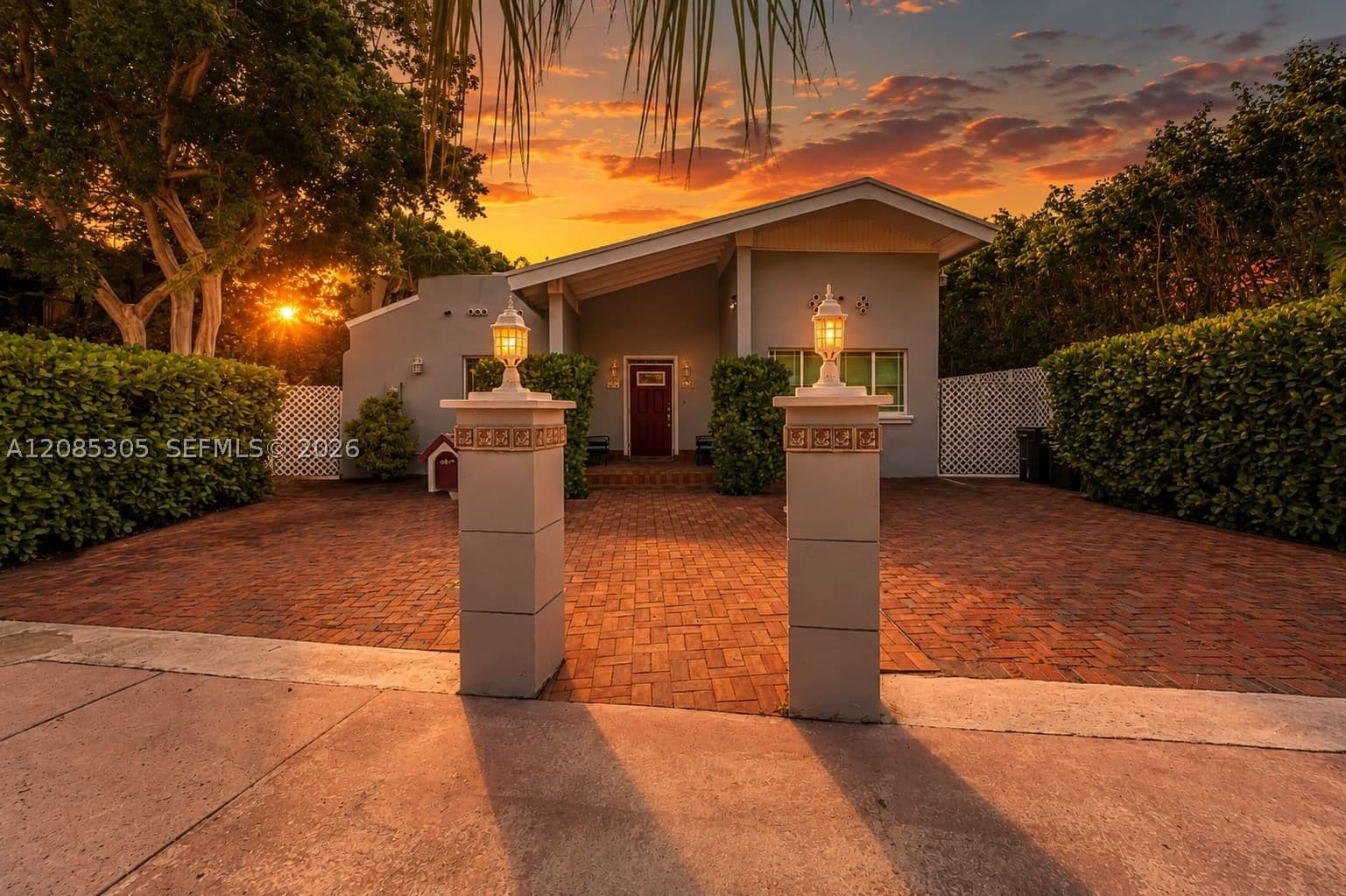 3+1 Müstakil ev — 3719 Sheridan Ave, Miami Beach, FL 33140