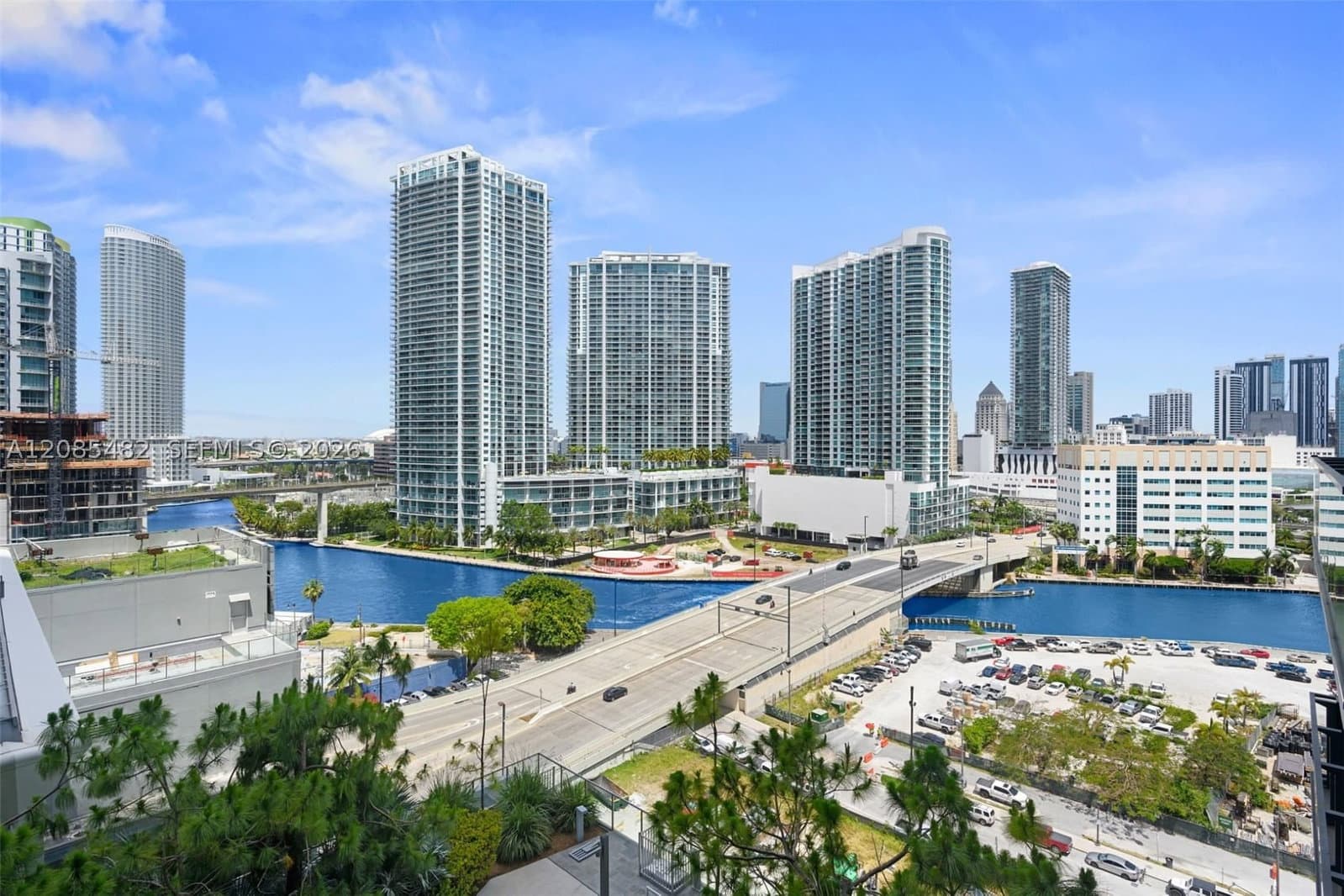 2+1 Condo — 68 6th St #910, Miami, FL 33131