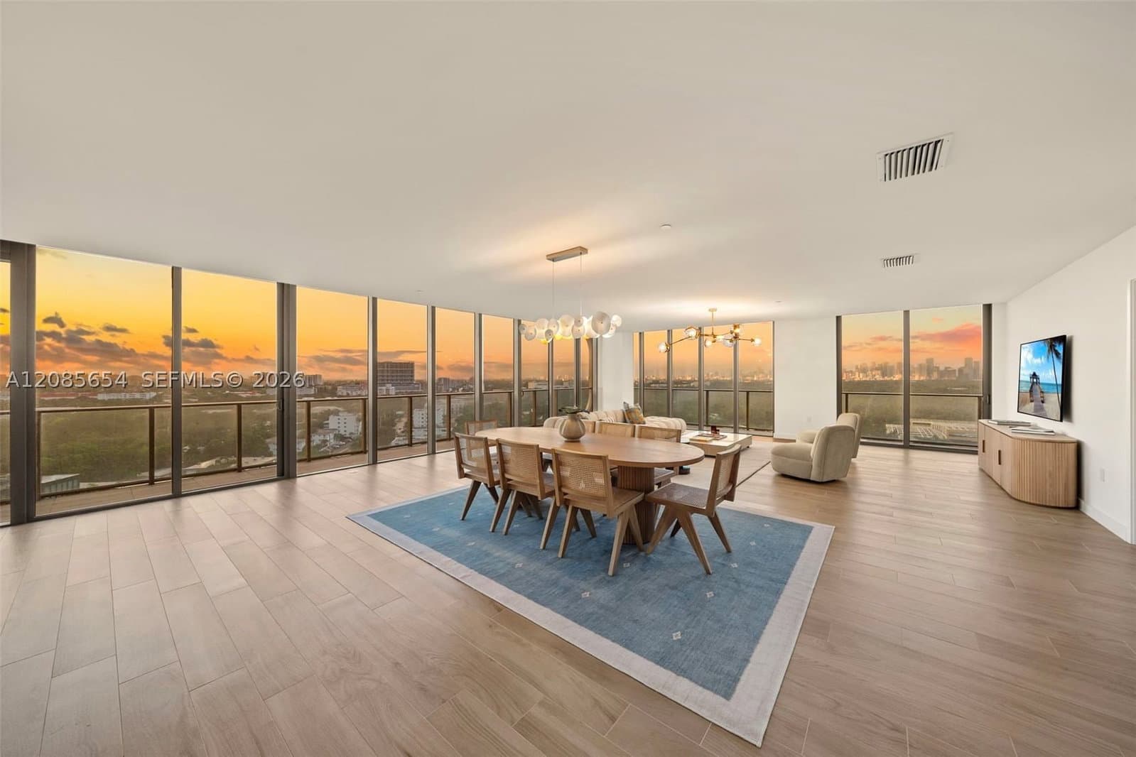 5+1 Condo — 2678 Tigertail Ave #1101, Miami, FL 33133