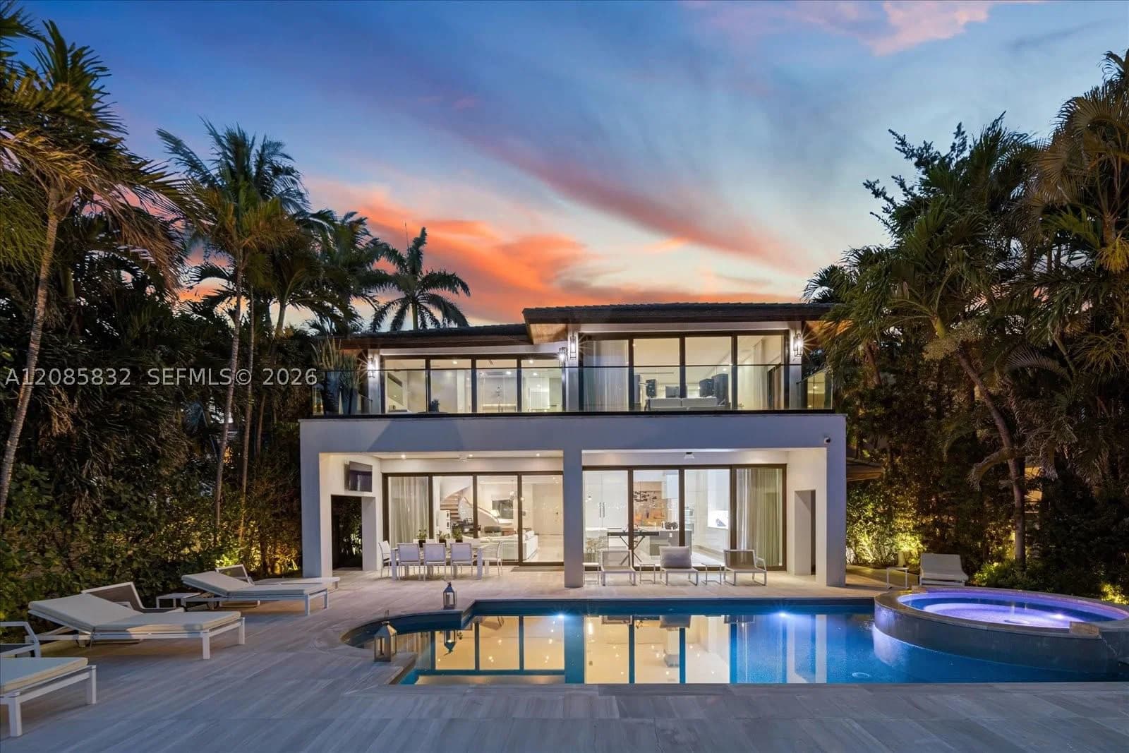 7+1 Müstakil ev — 401 Rivo Alto Dr, Miami Beach, FL 33139