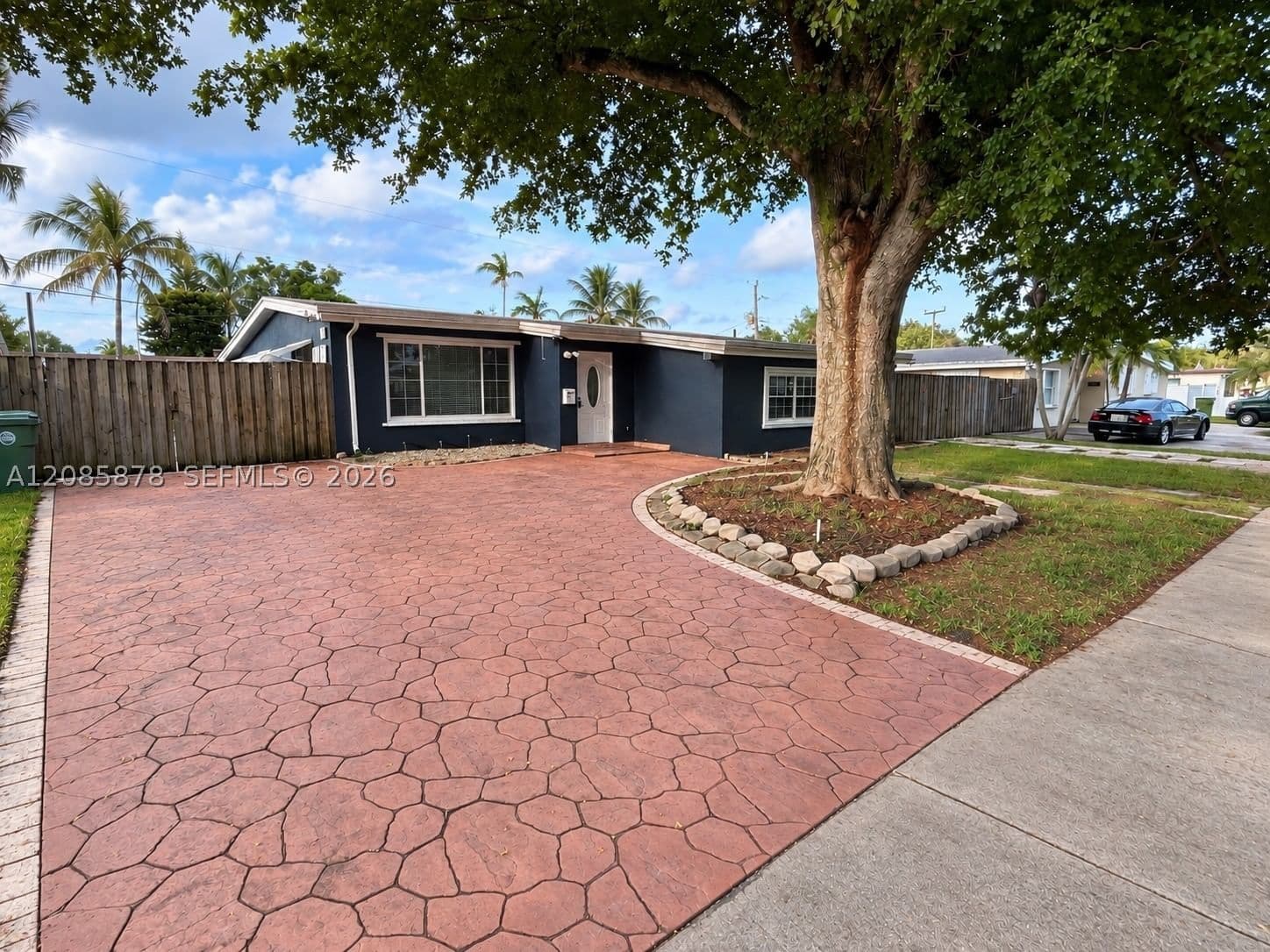 4+1 Müstakil ev — 6541 5th St, Pembroke Pines, FL 33023