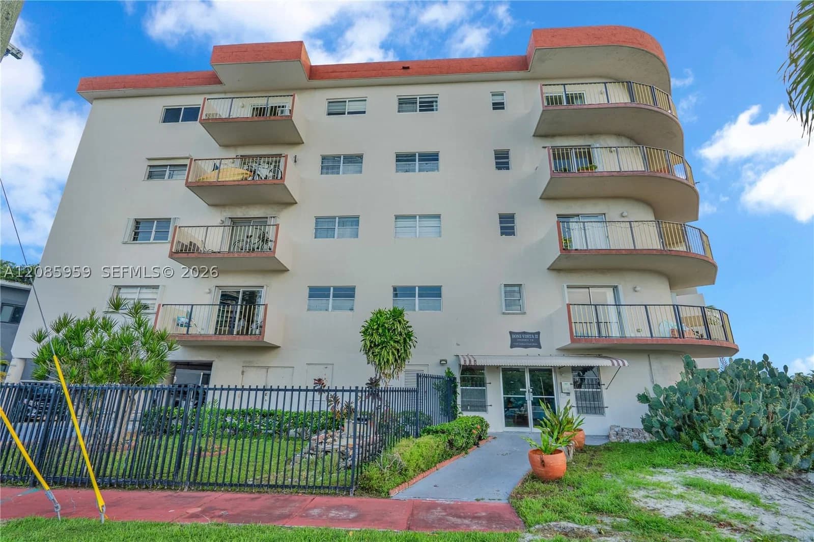 1+1 Condo — 7150 Indian Creek Dr #505, Miami Beach, FL 33141