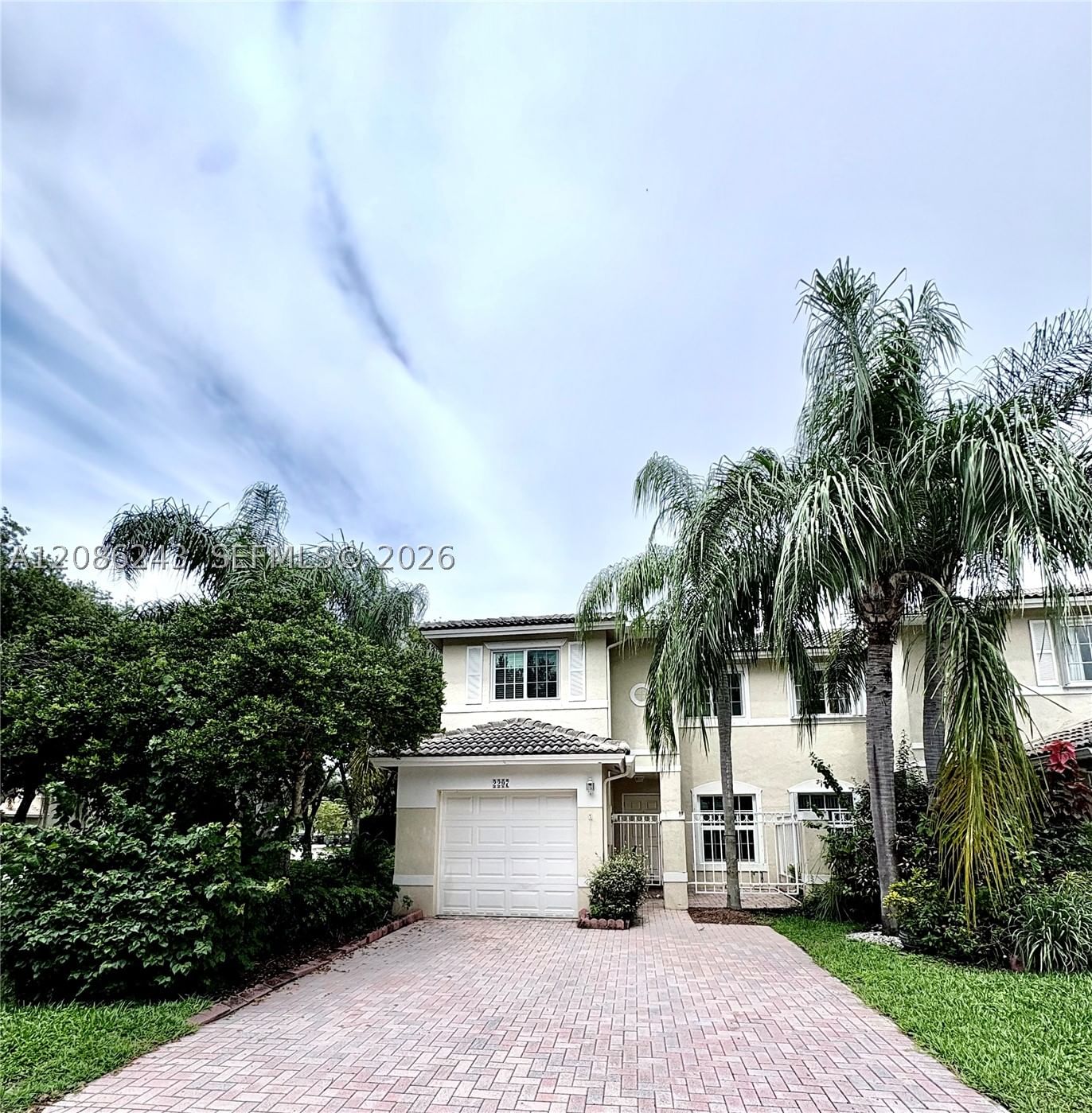 3-bedroom Townhouse — 2297 171st Ter, Pembroke Pines, FL 33028