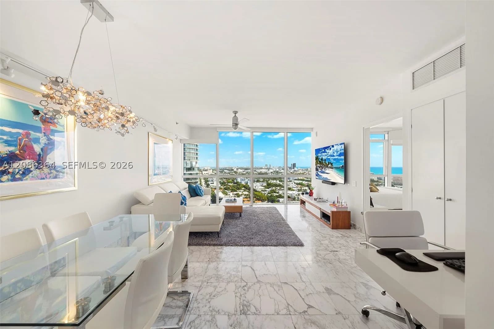 1+1 Condo — 450 Alton Rd #2708, Miami Beach, FL 33139