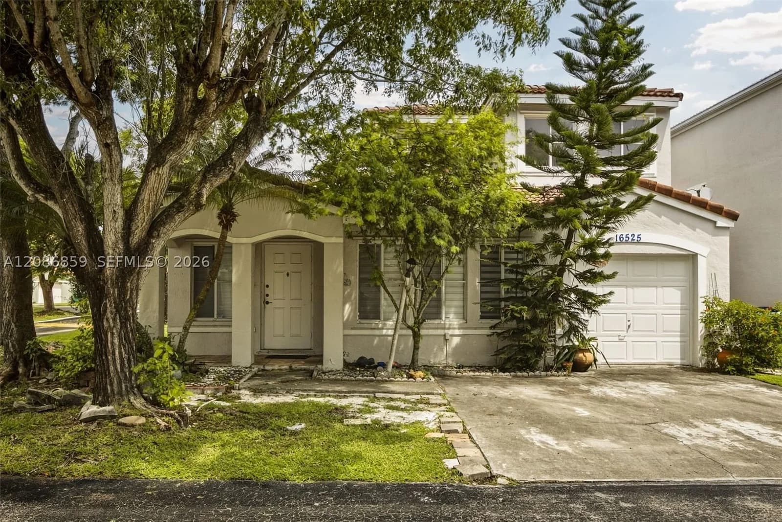 3+1 Townhouse — 16525 97th Ter, Miami, FL 33196