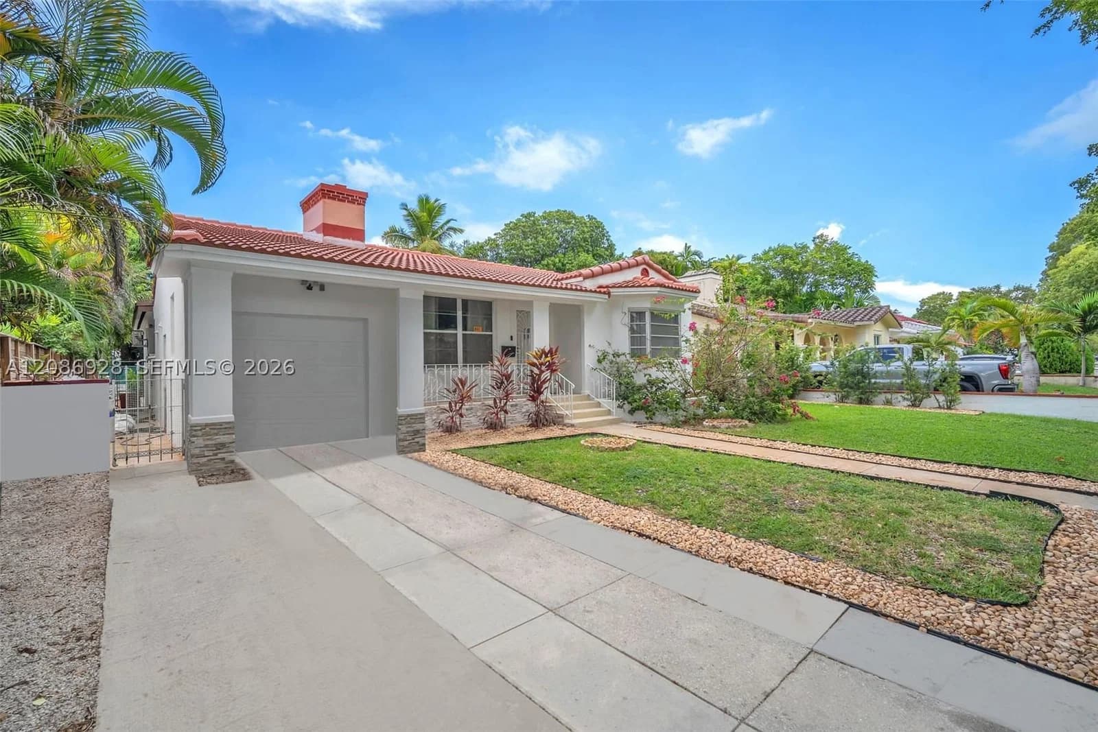 3+1 Müstakil ev — 801 24th Rd, Miami, FL 33129