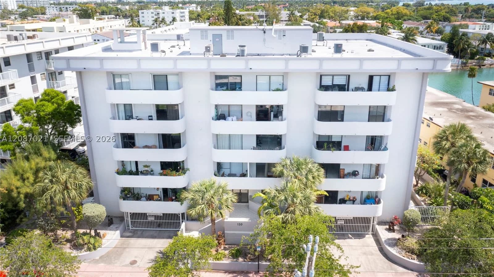2-bedroom Condo — 130 Shore Dr #2F, Miami Beach, FL 33141