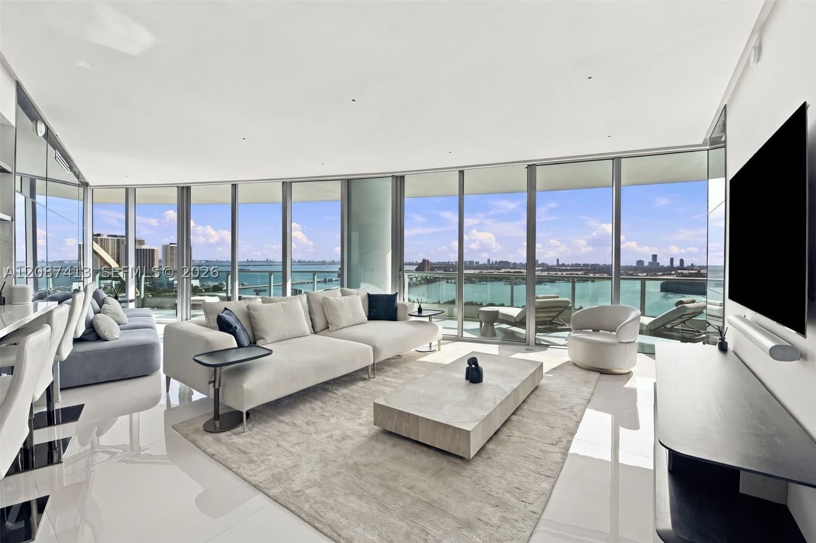 3+1 Condo — 900 Biscayne Blvd #2406, Miami, FL 33132