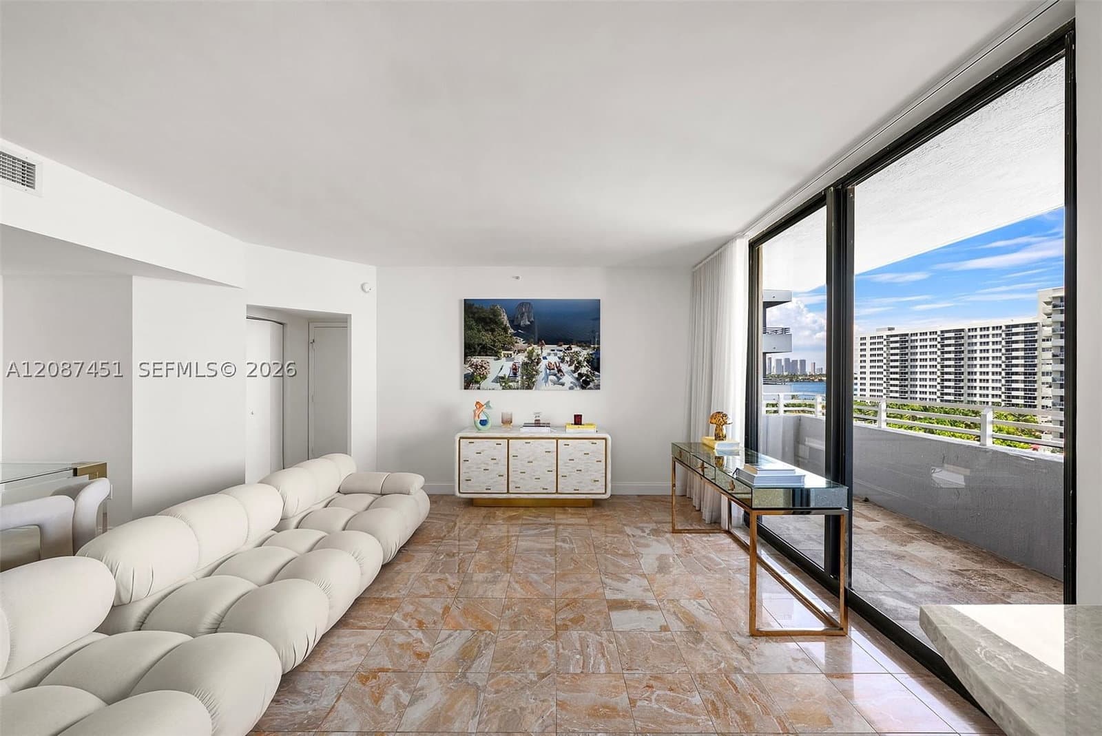 2+1 Condo — 1330 West Ave #811, Miami Beach, FL 33139
