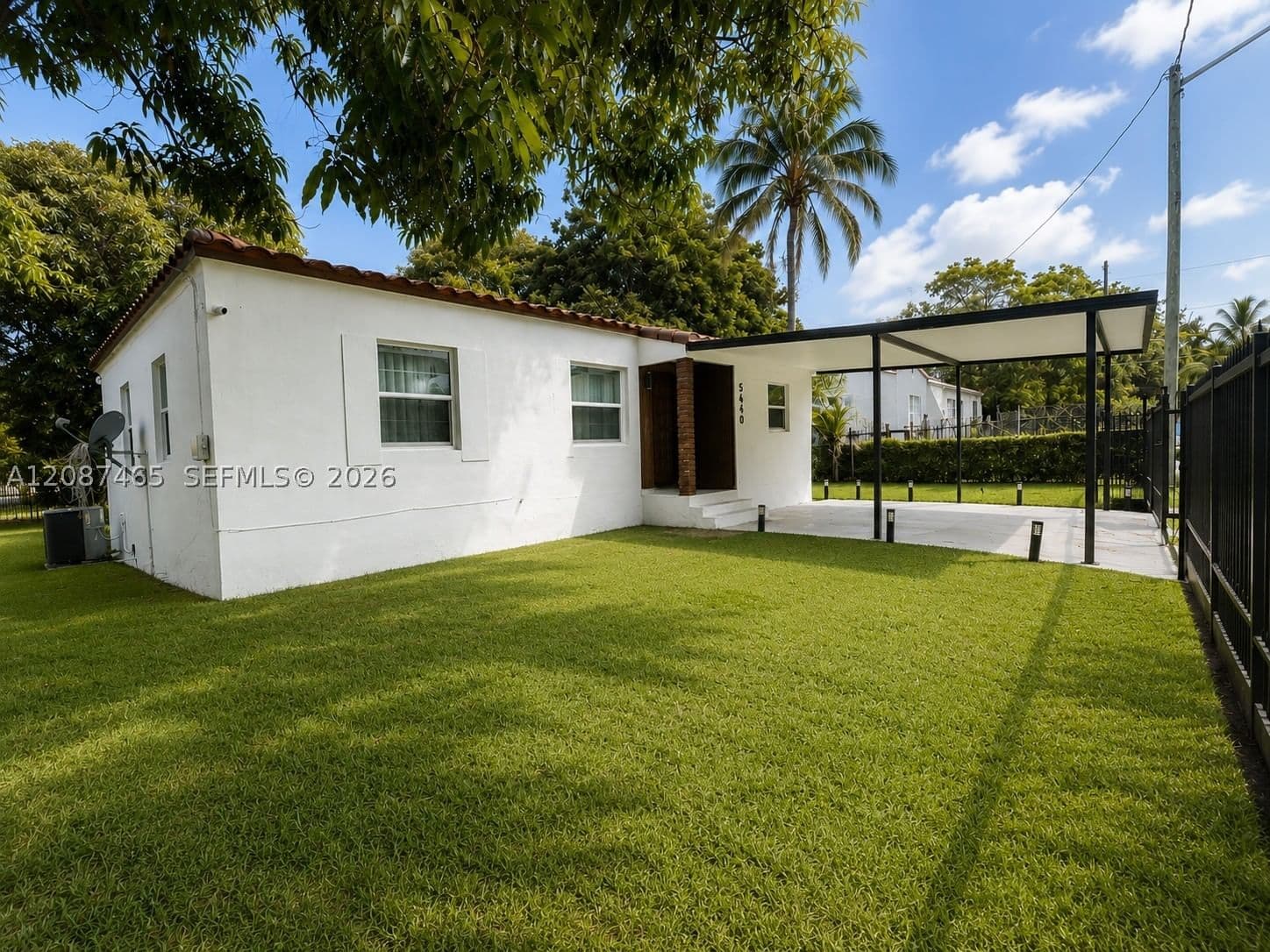 4+1 Müstakil ev — 5640 NE MIAMI T #1, Miami, FL 33137
