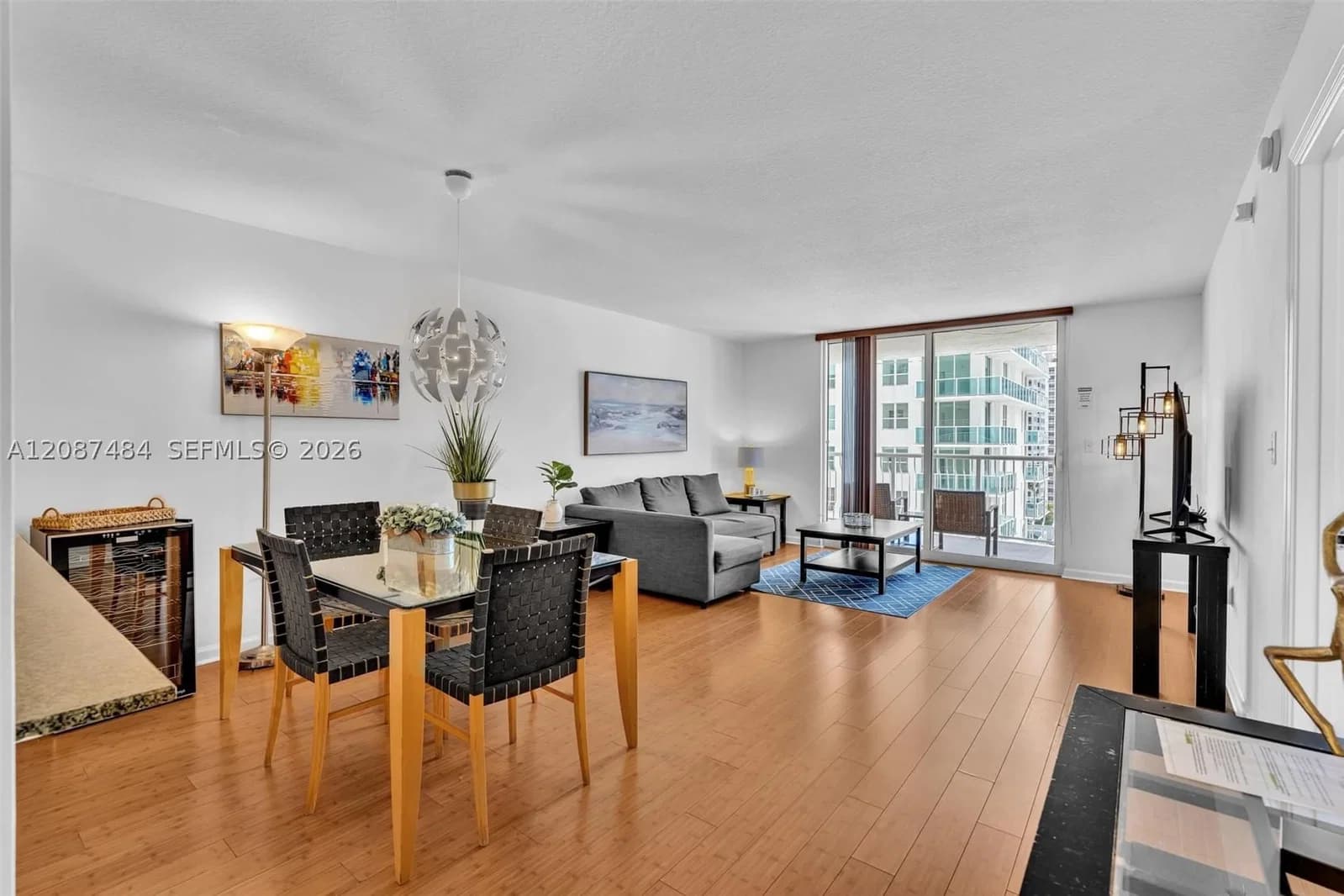 1+1 Condo — 1200 Brickell Bay Dr #2119, Miami, FL 33131