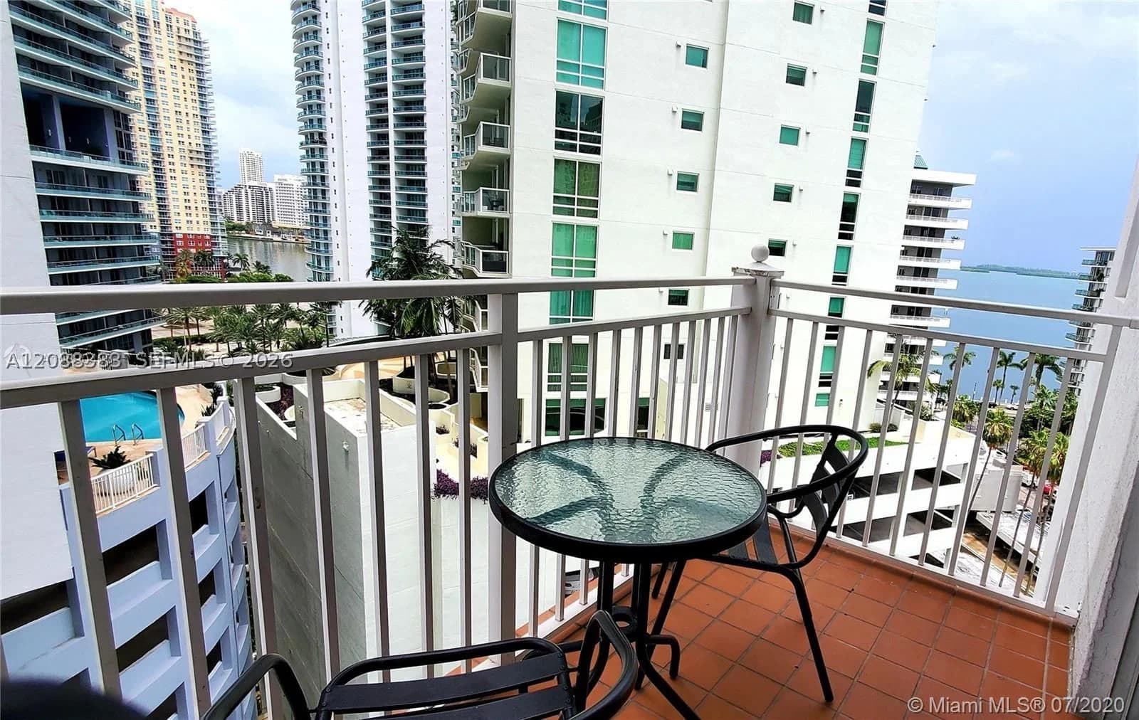 2+1 Condo — 185 14th Ter #1203, Miami, FL 33131