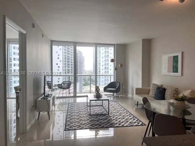 1+1 Condo — 485 BRICKELL AV #1707, Miami, FL 33131