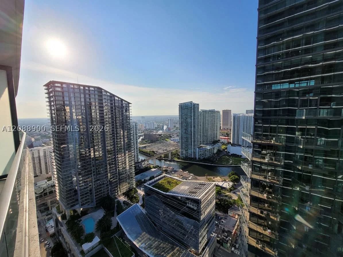 1+1 Condo — 801 Miami Ave #4108, Miami, FL 33130