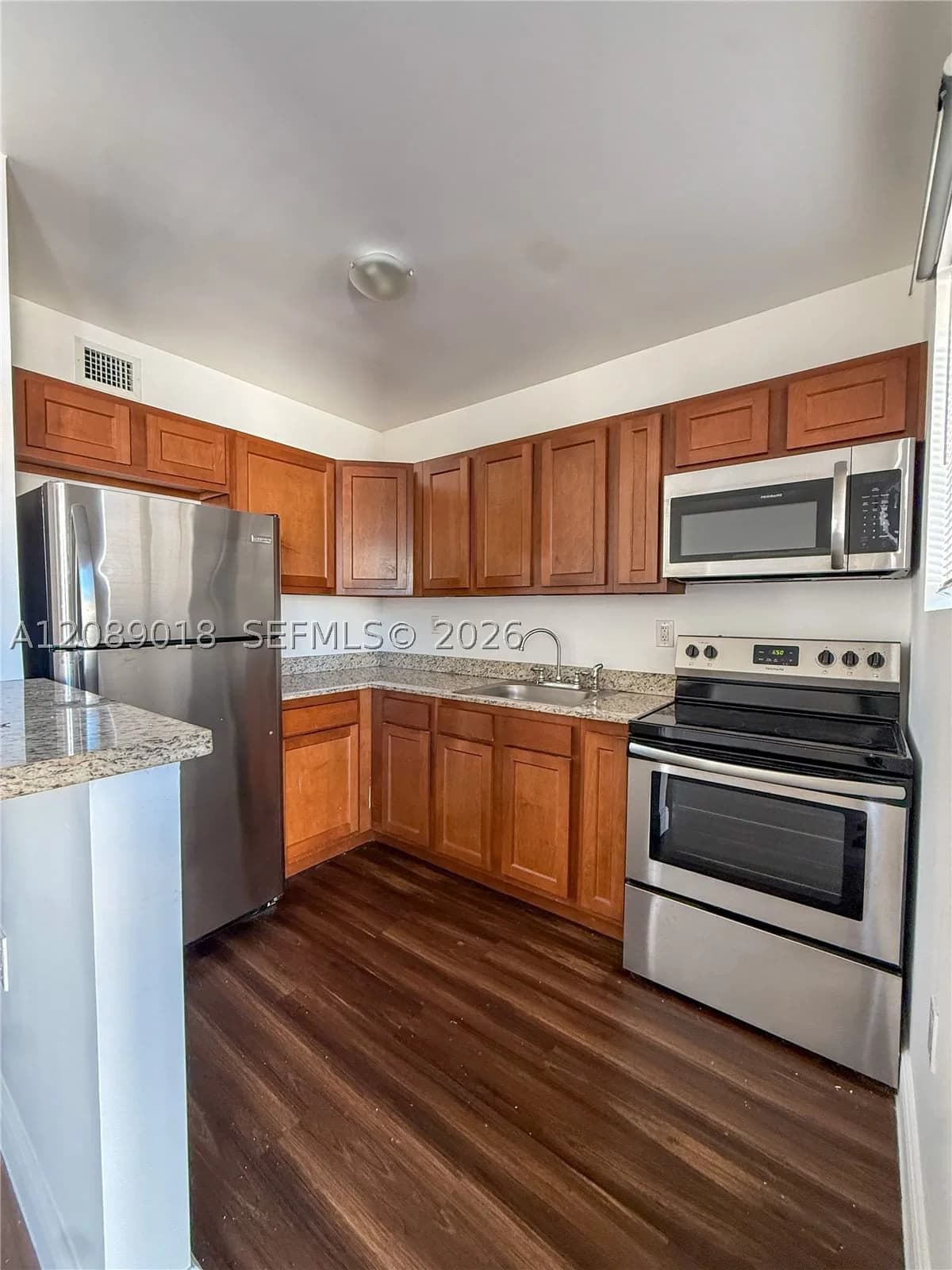 1+1 Mülk — 540 7th St #26, Miami, FL 33136