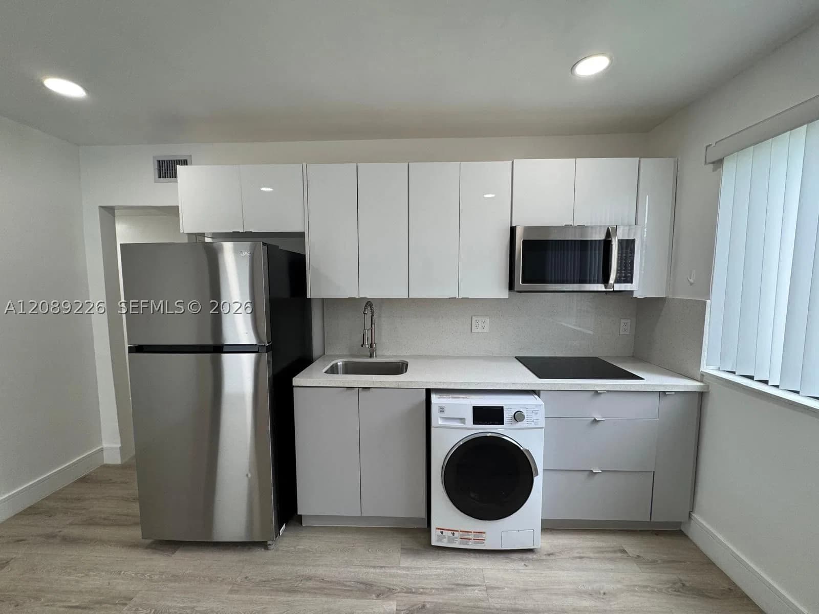 2-bedroom Apartment — 1943 NW 2nd ct #5, Miami, FL 33136