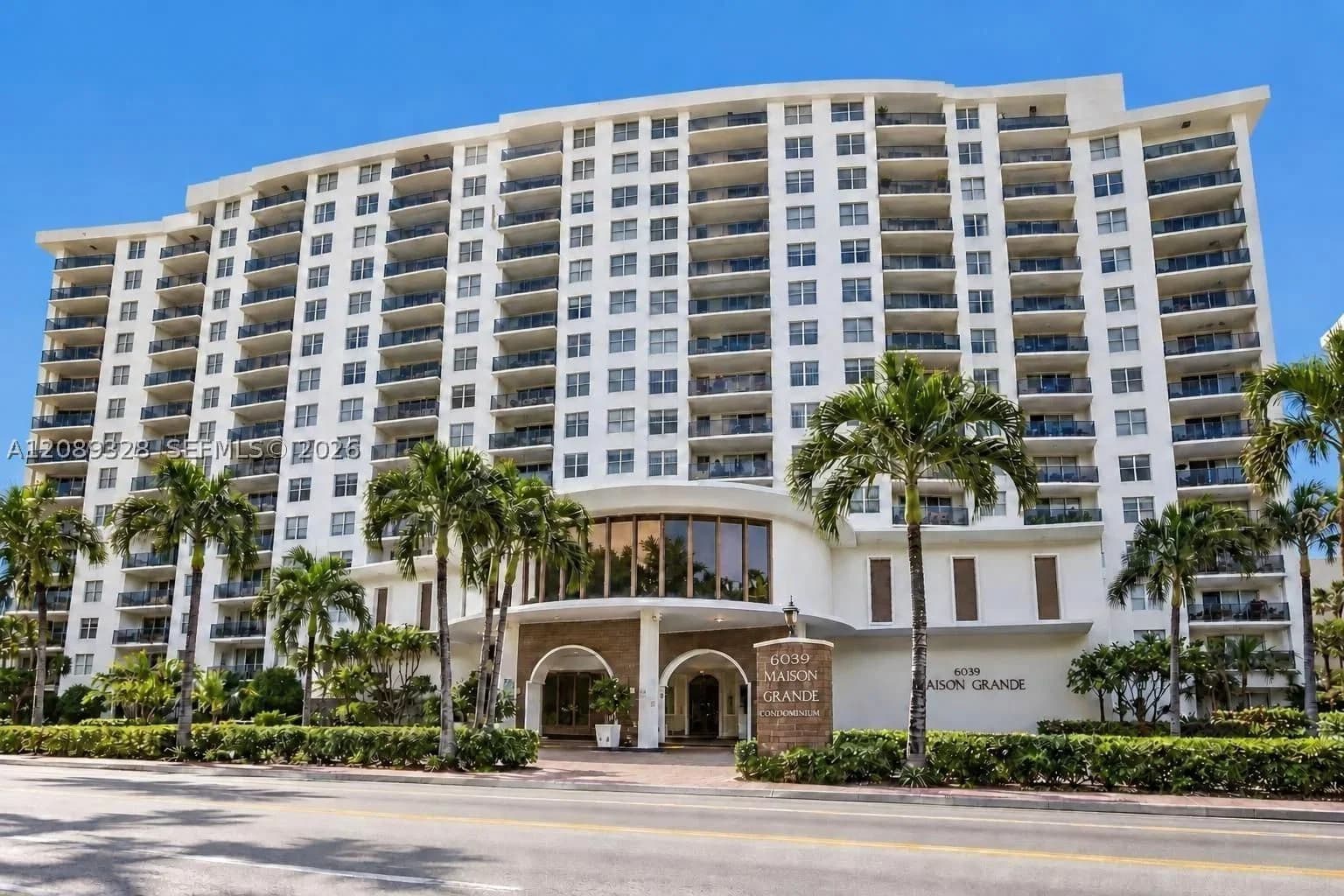 2-bedroom Condo — 6039 Collins Ave #407, Miami Beach, FL 33140