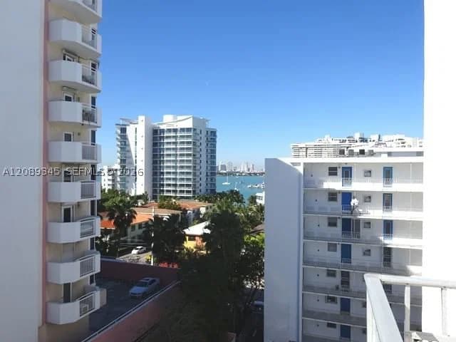 Condo — 1340 Lincoln Rd #809, Miami Beach, FL 33139