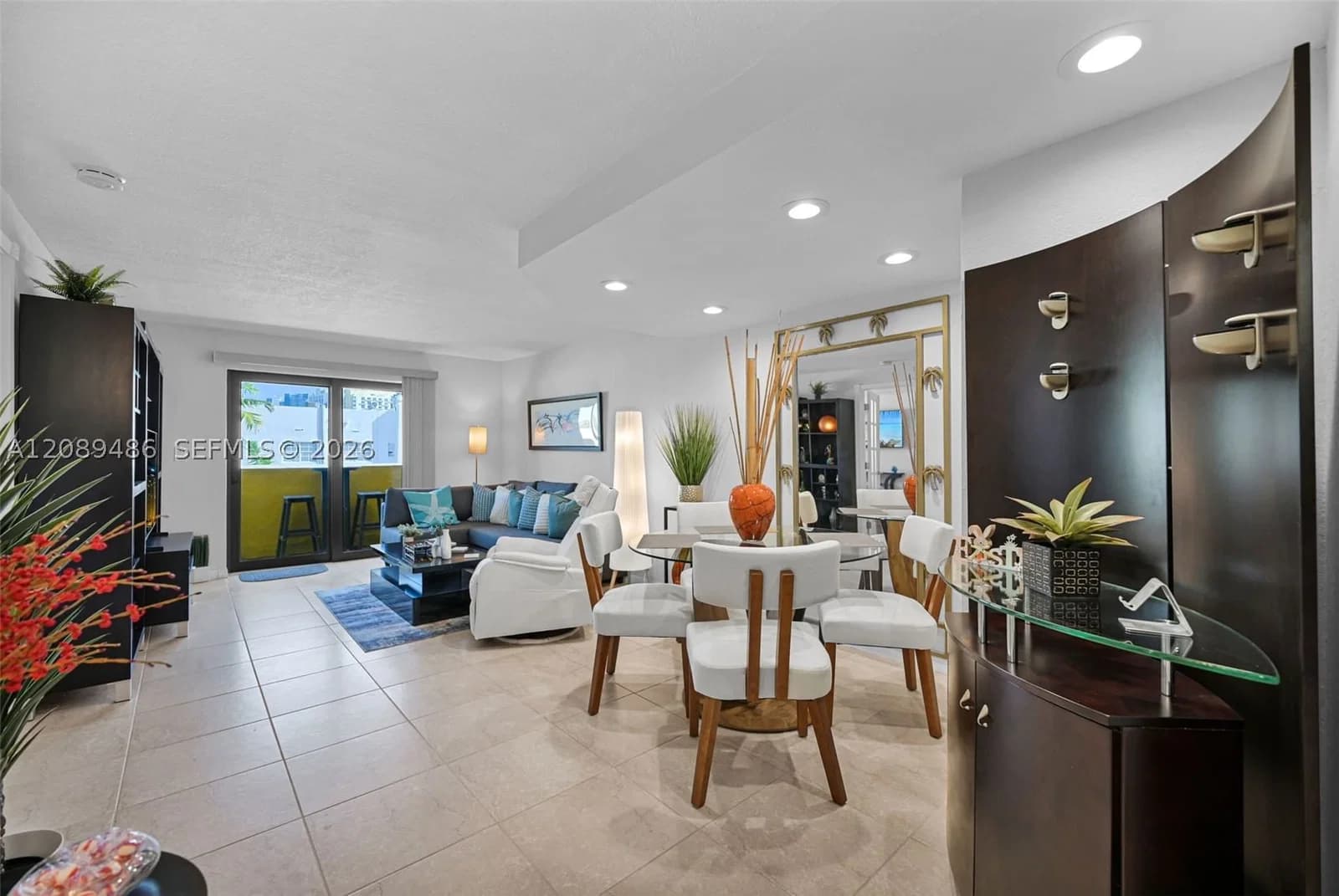 1+1 Condo — 1334 Collins Ave #403, Miami Beach, FL 33139