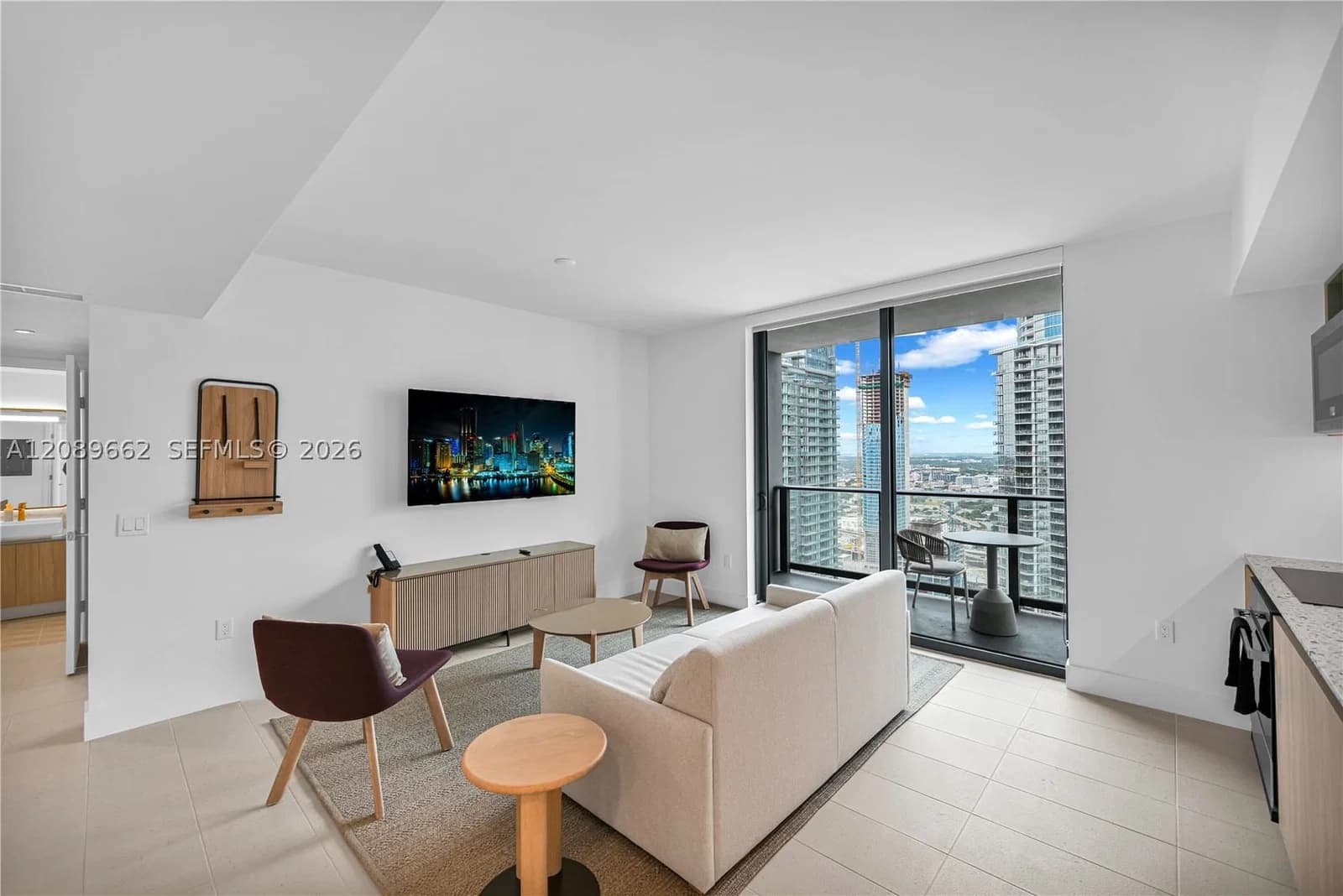 2-bedroom Condo — 159 6th St #3901, Miami, FL 33132