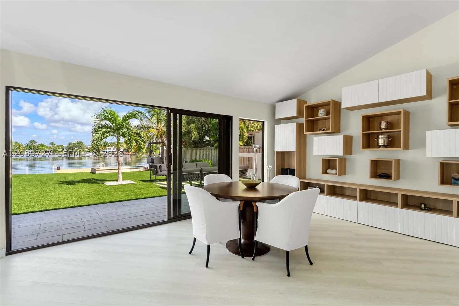 3+1 Müstakil ev — 925 Stillwater Dr #., Miami Beach, FL 33141