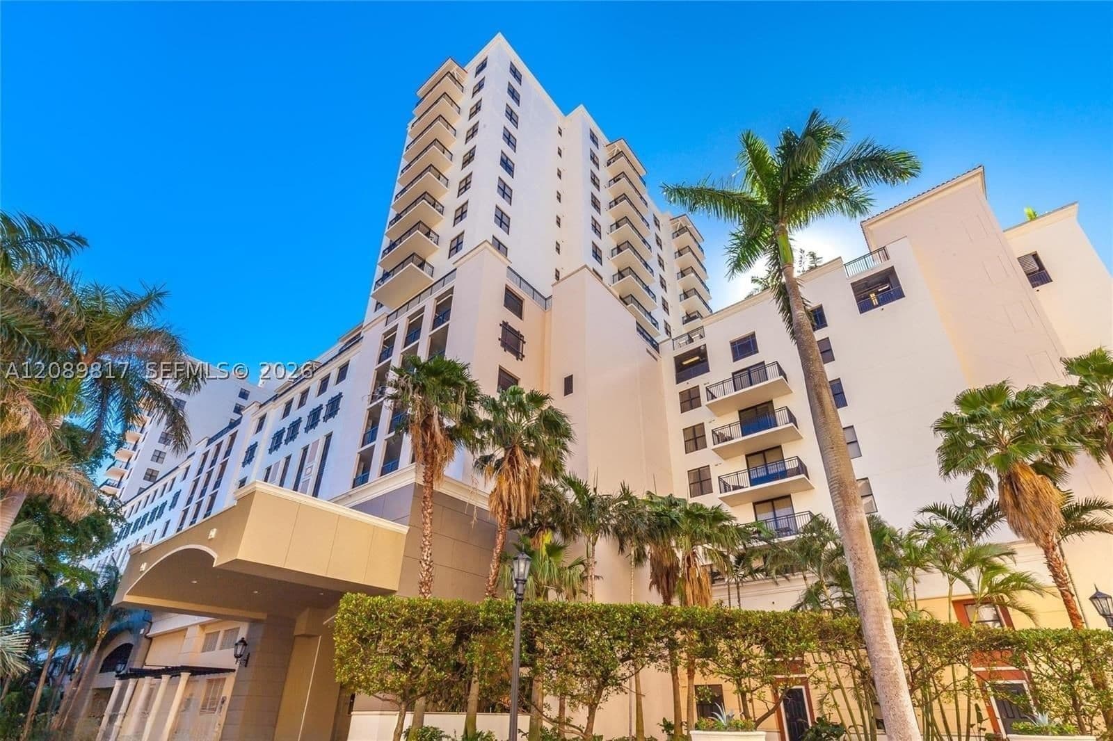 2-bedroom Condo — 888 Douglas Rd #1608, Coral Gables, FL 33134