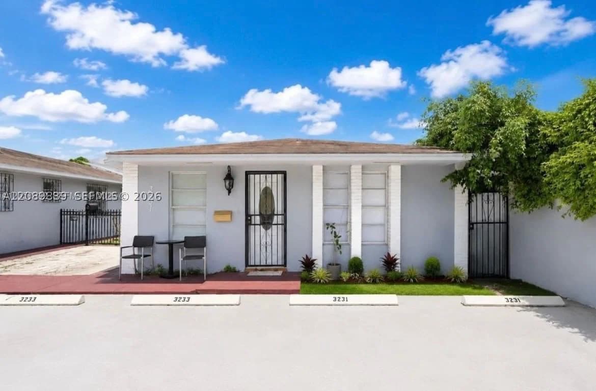 2-bedroom Property — 3231 25th St #1, Miami, FL 33133