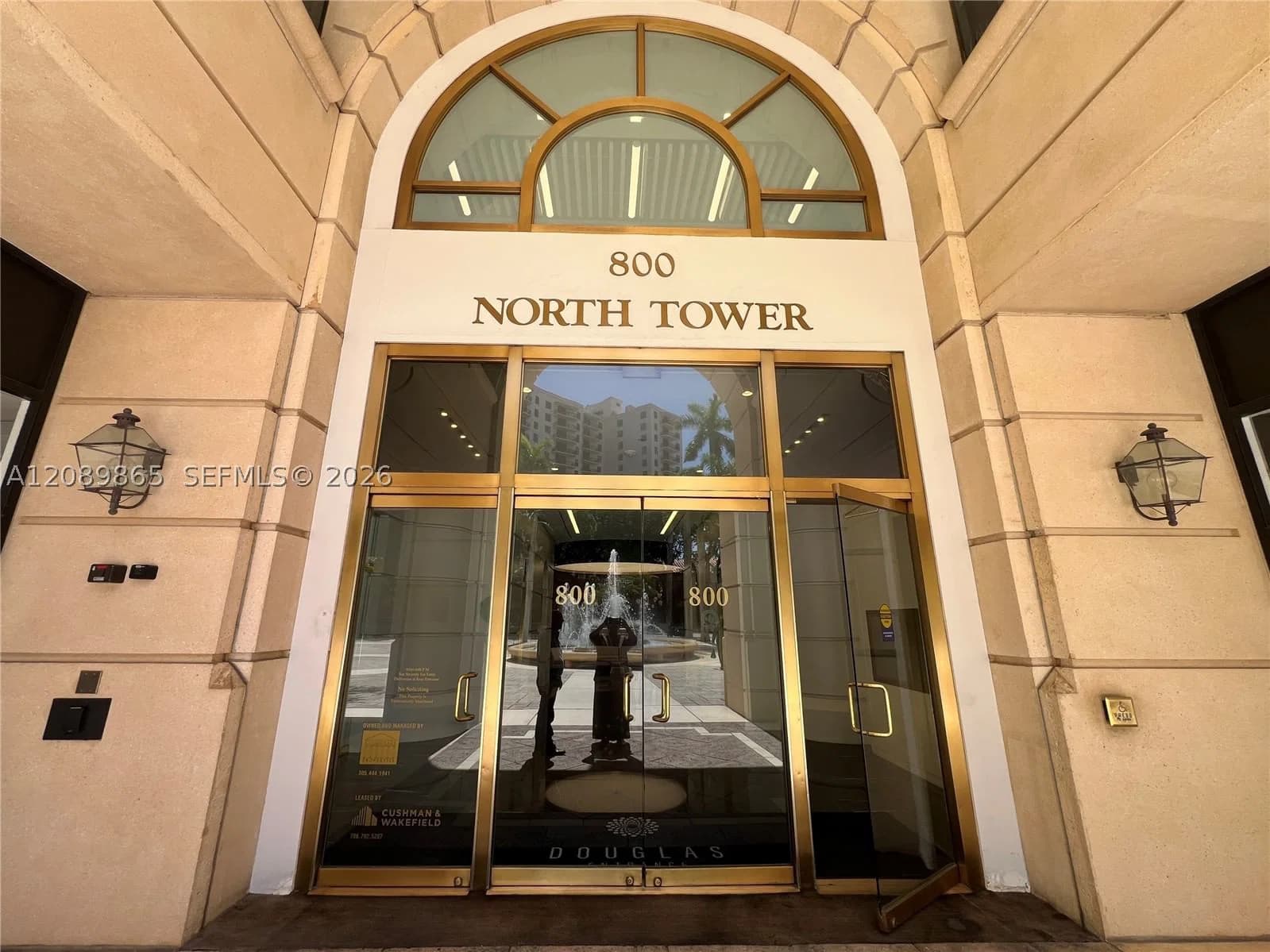 Mülk — 800 Douglas Rd #630, Coral Gables, FL 33134