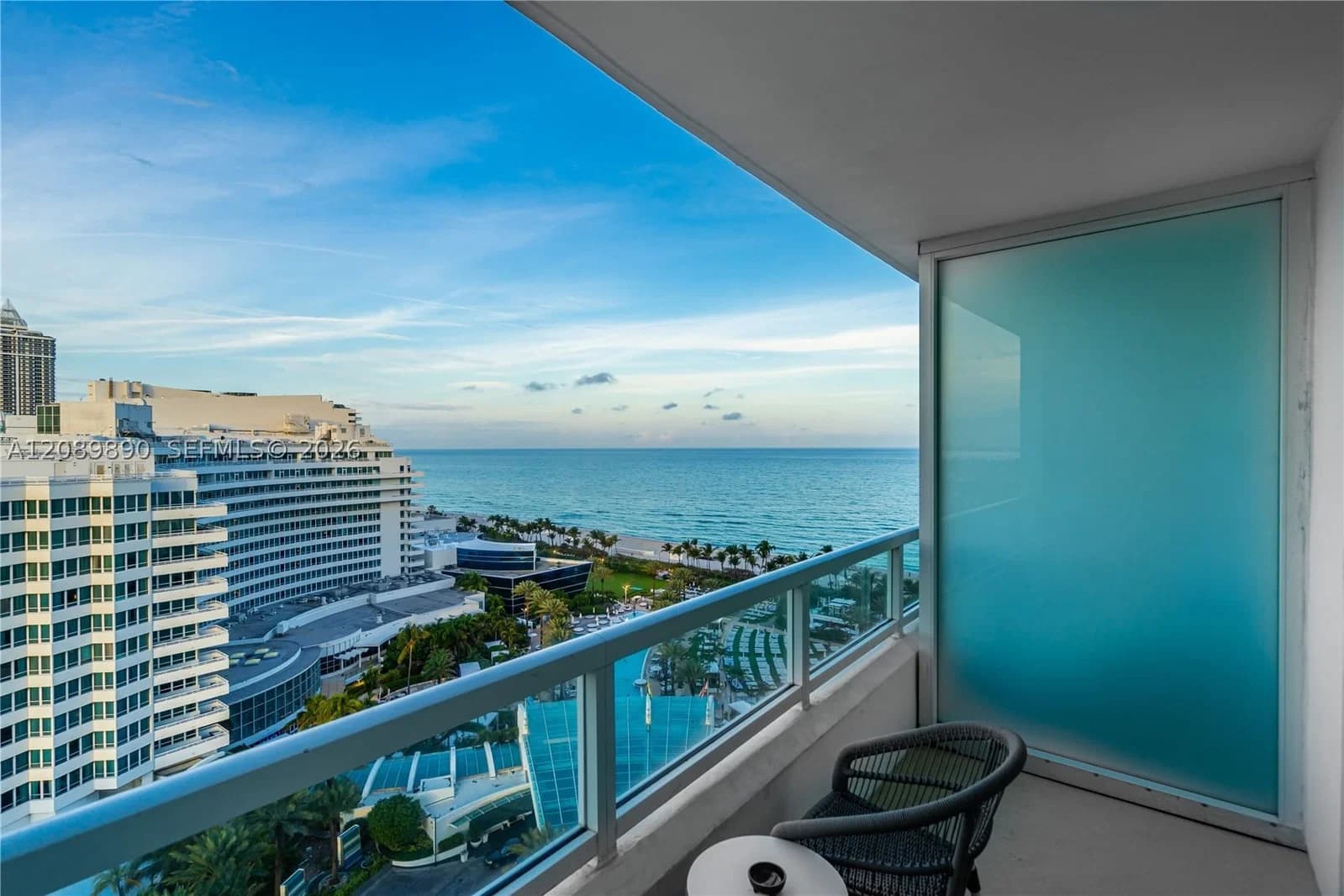 Condo — 4401 Collins Ave #1609, Miami Beach, FL 33140