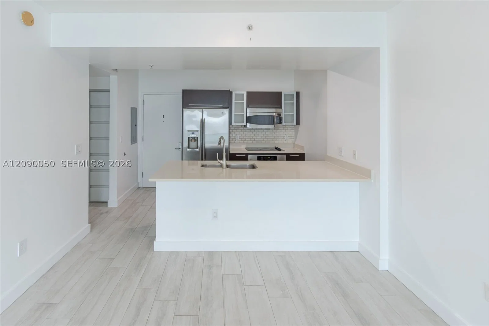 1-bedroom Condo — 333 24th St #1811, Miami, FL 33137