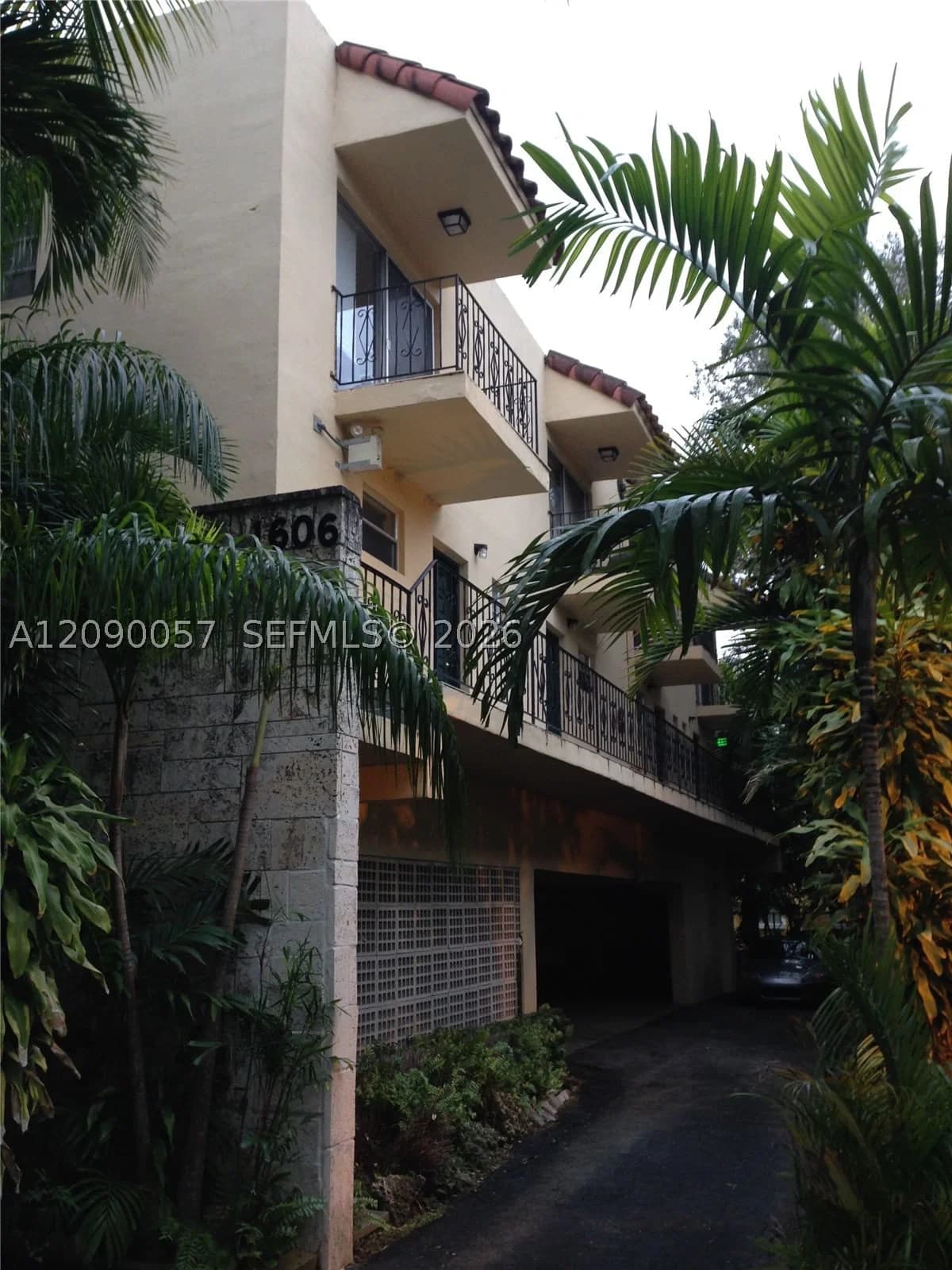 2+1 Condo — 1606 SALZEDO ST #3, Coral Gables, FL 33134