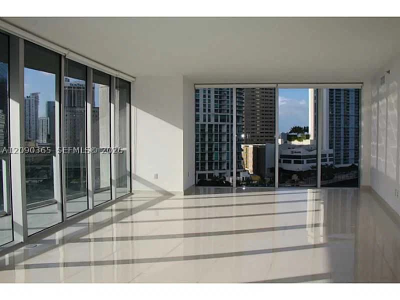 ICONBRICKELL CONDO NO 1 — ilan fotoğrafı