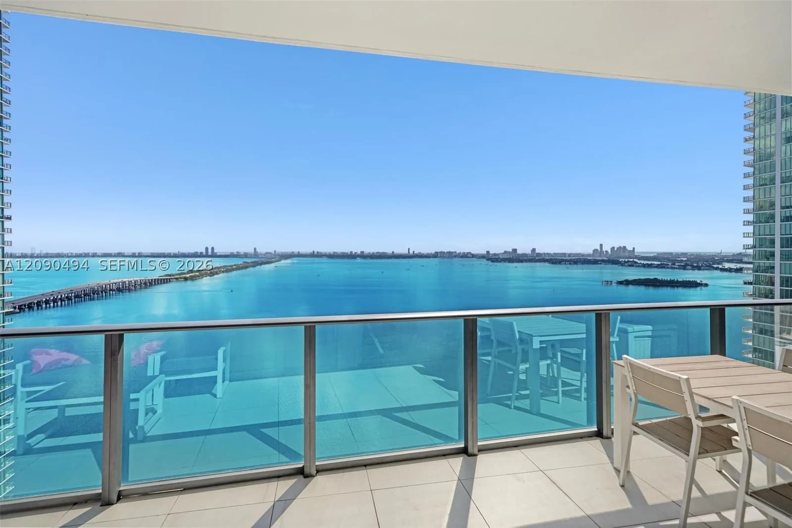Gran Paraiso Condo, Edgewater