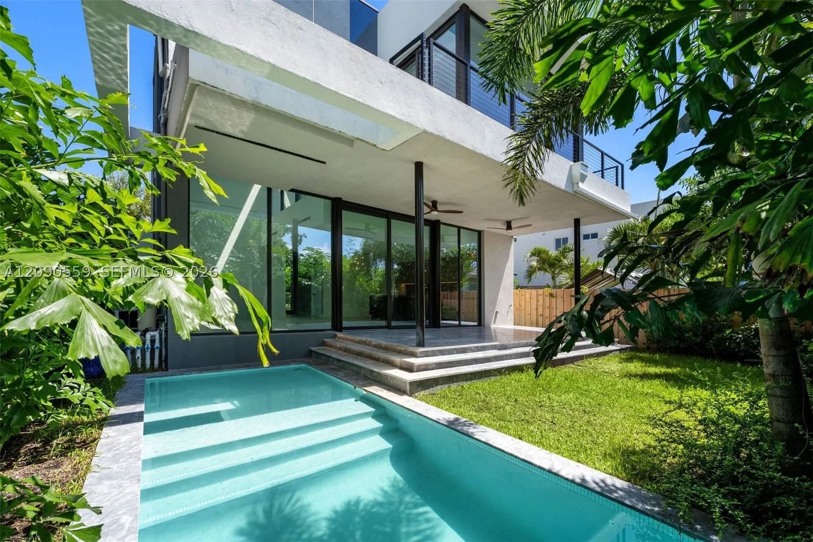 4-bedroom Single-Family Home — 3310 Elizabeth Street, Coconut Grove, FL 33133