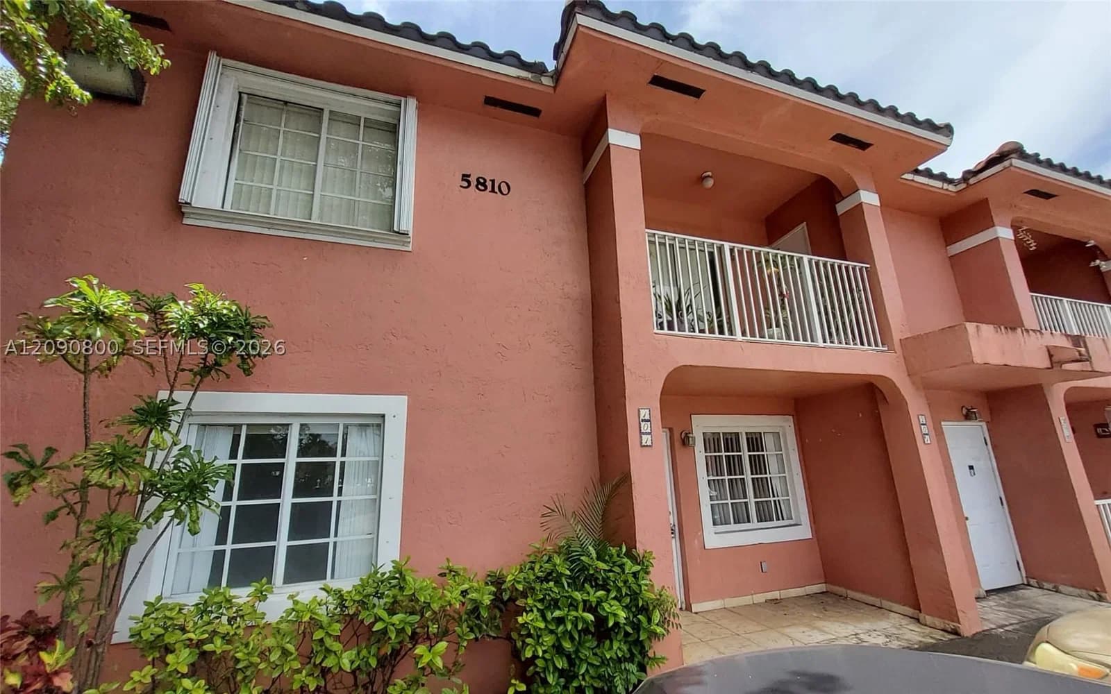 2+1 Condo — 5810 18th Ln #101, Hialeah, FL 33012