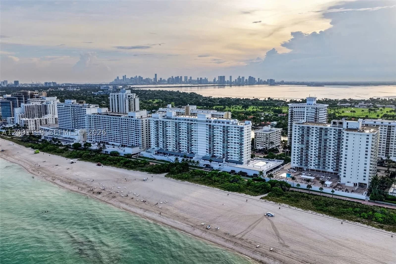 2+1 Condo — 5601 Collins ave #1716, Miami Beach, FL 33140