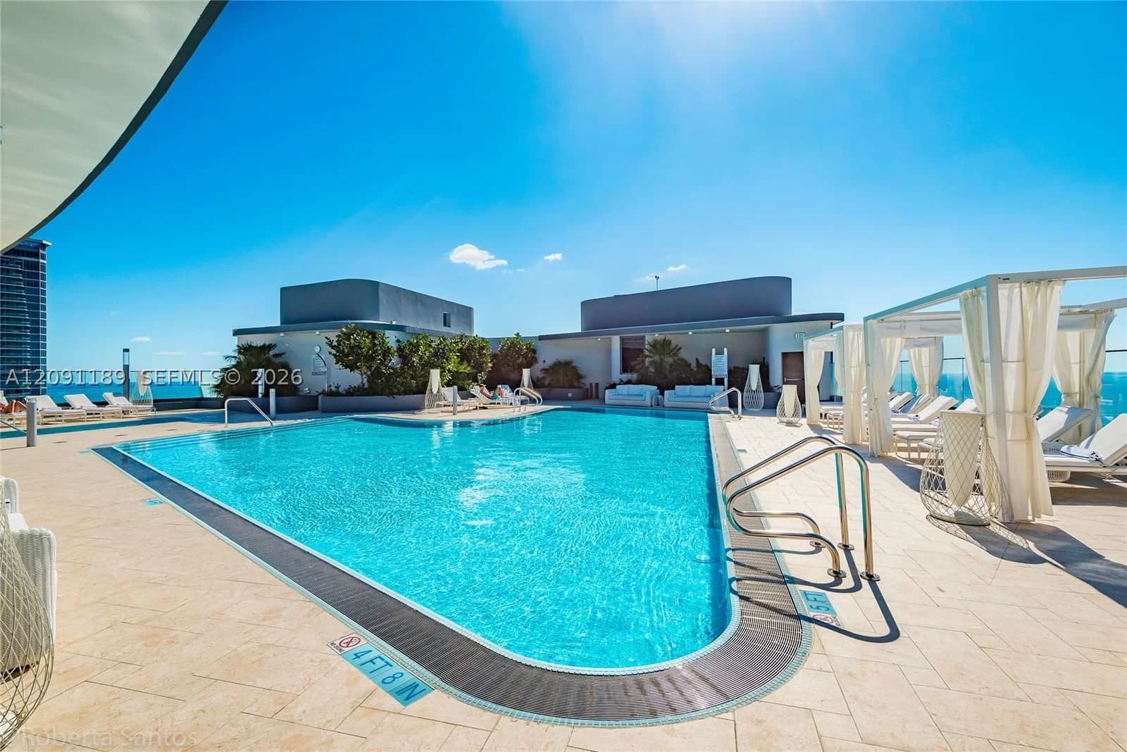 1-bedroom Condo — 1000 Brickell Plz #3011, Miami, FL 33131