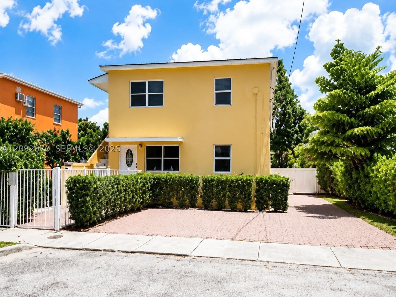 Property — 985 10th St, Miami, FL 33130