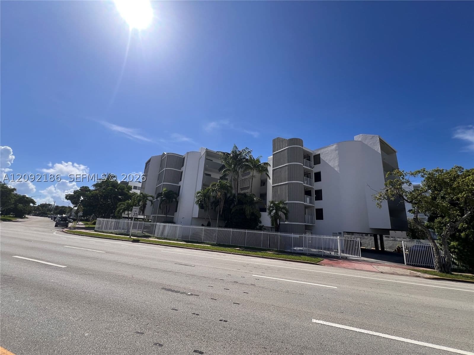 1+1 Condo — 2000 Biarritz Dr #407, Miami Beach, FL 33141