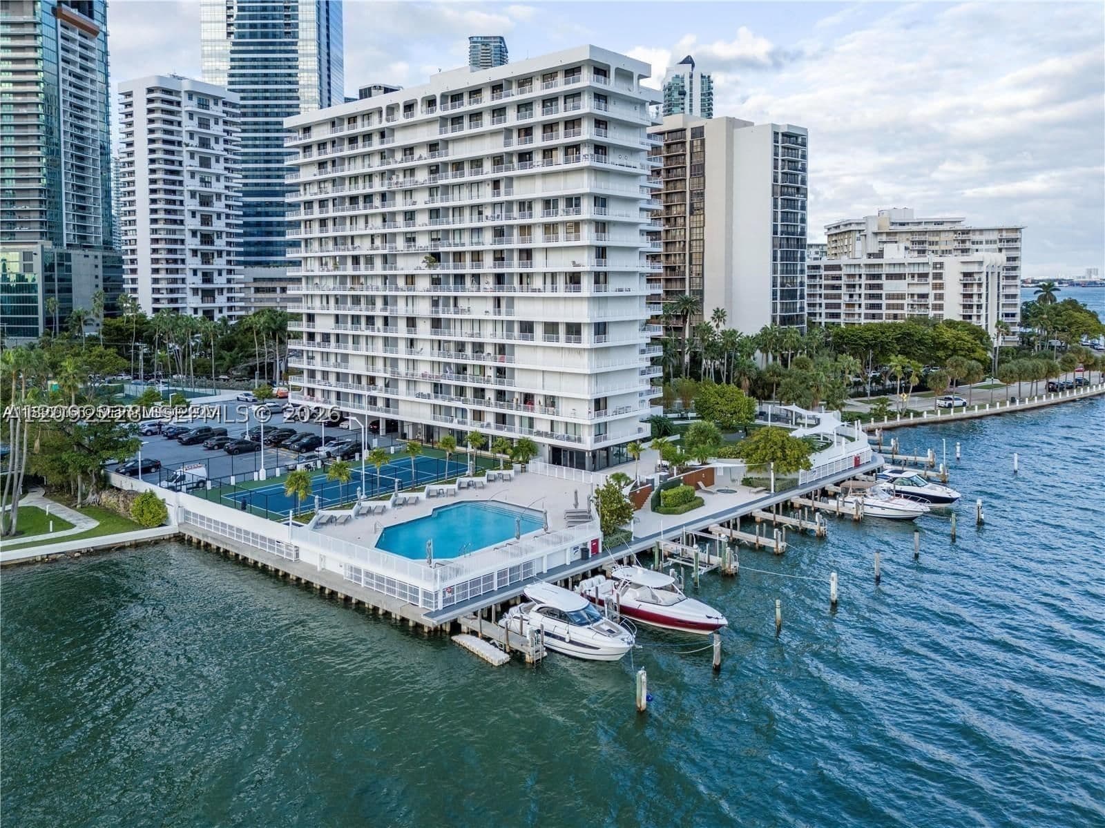 2-bedroom Condo — 200 15th Rd #4K, Miami, FL 33129