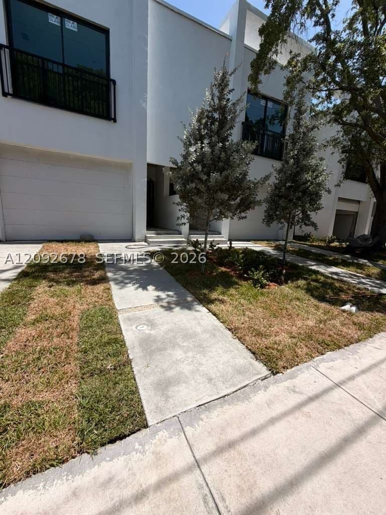 Duplex — 138 33rd St, Miami, FL 33127
