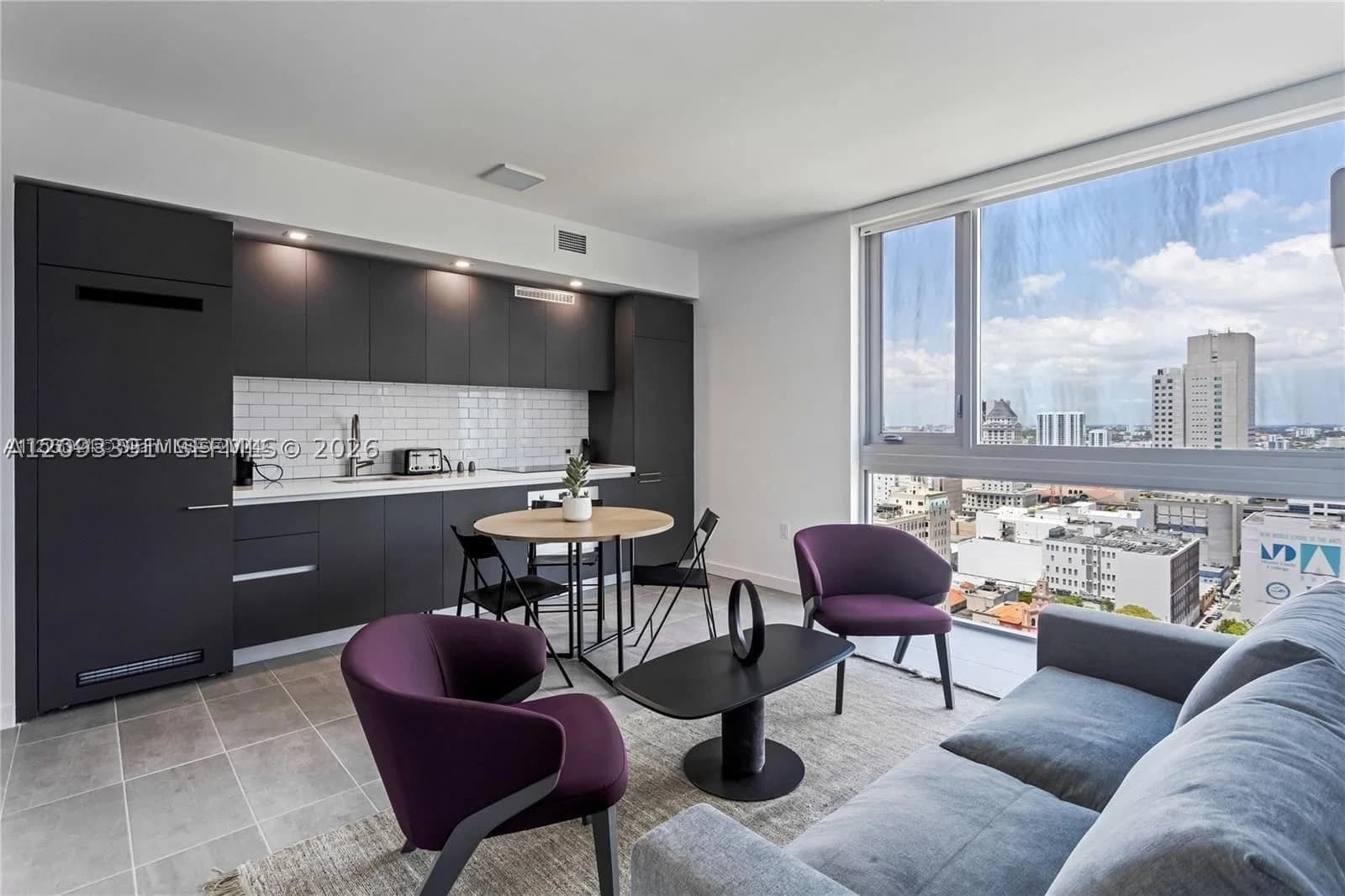 2+1 Condo — 227 2nd St #2806, Miami, FL 33132