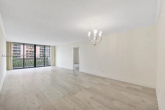 2-bedroom Condo — 90 Edgewater Dr #514, Coral Gables, FL 33133