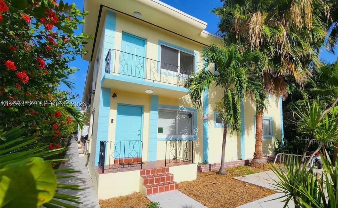 Condo — 1135 Euclid Ave #205, Miami Beach, FL 33139
