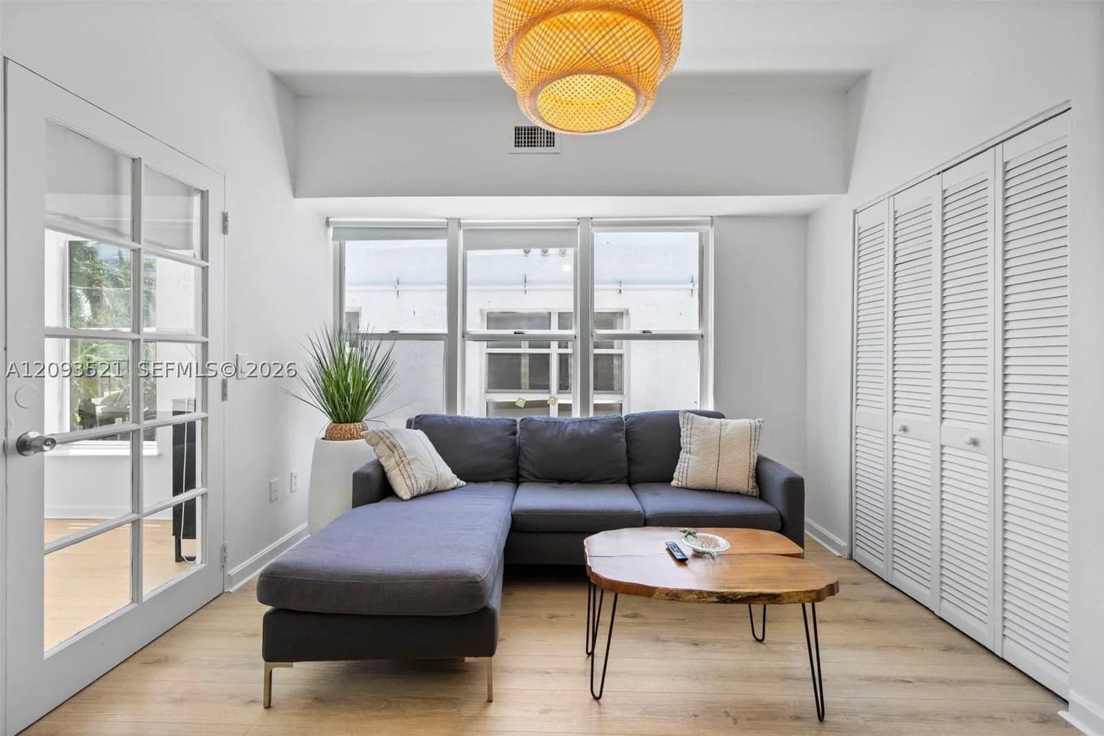 2-bedroom Apartment — 227 1st St #6, Miami Beach, FL 33139