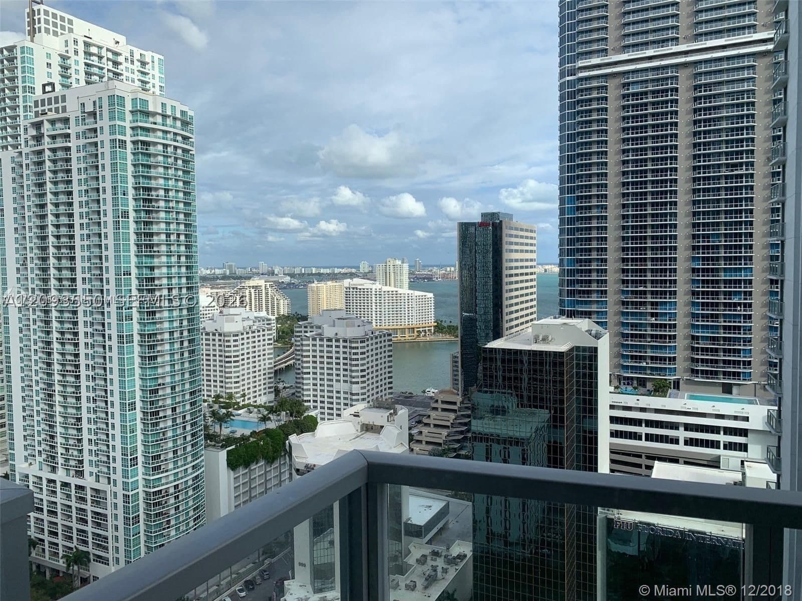 1060 Brickell condo — ilan fotoğrafı