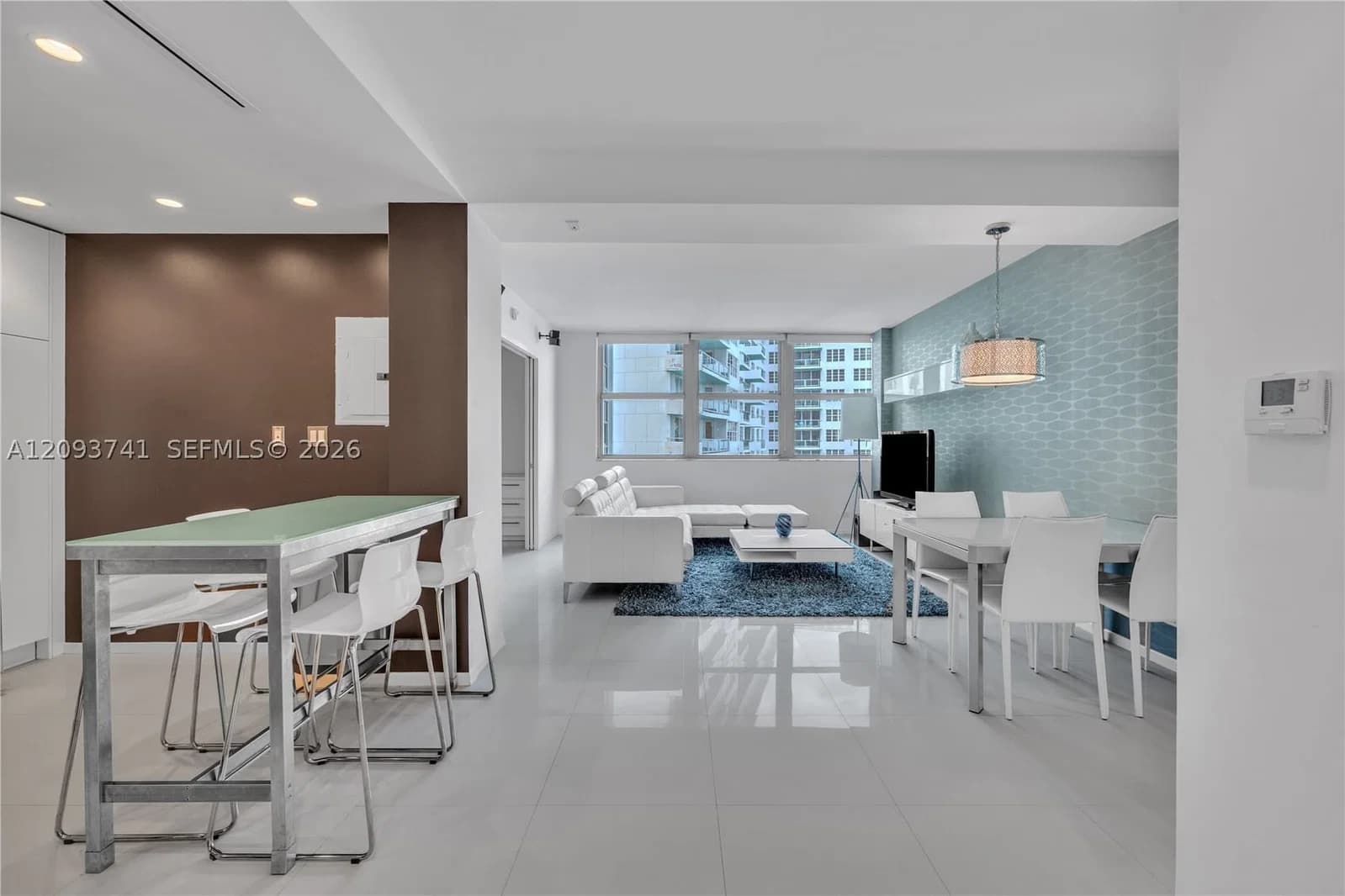 2-bedroom Condo — 5055 Collins Ave #7A, Miami Beach, FL 33140